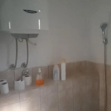 Tomas Apartman *